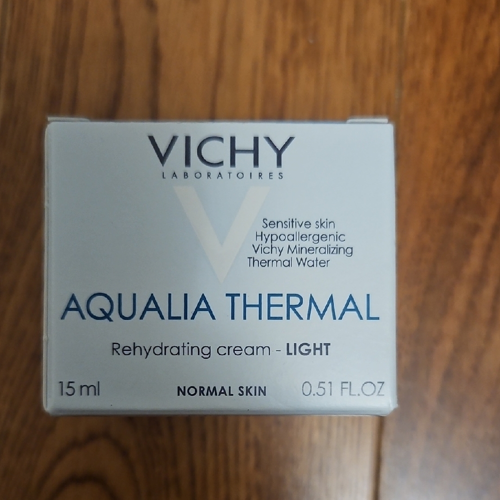 VICHY Aqualia Thermal Rehydrating Cream -   LIGHT